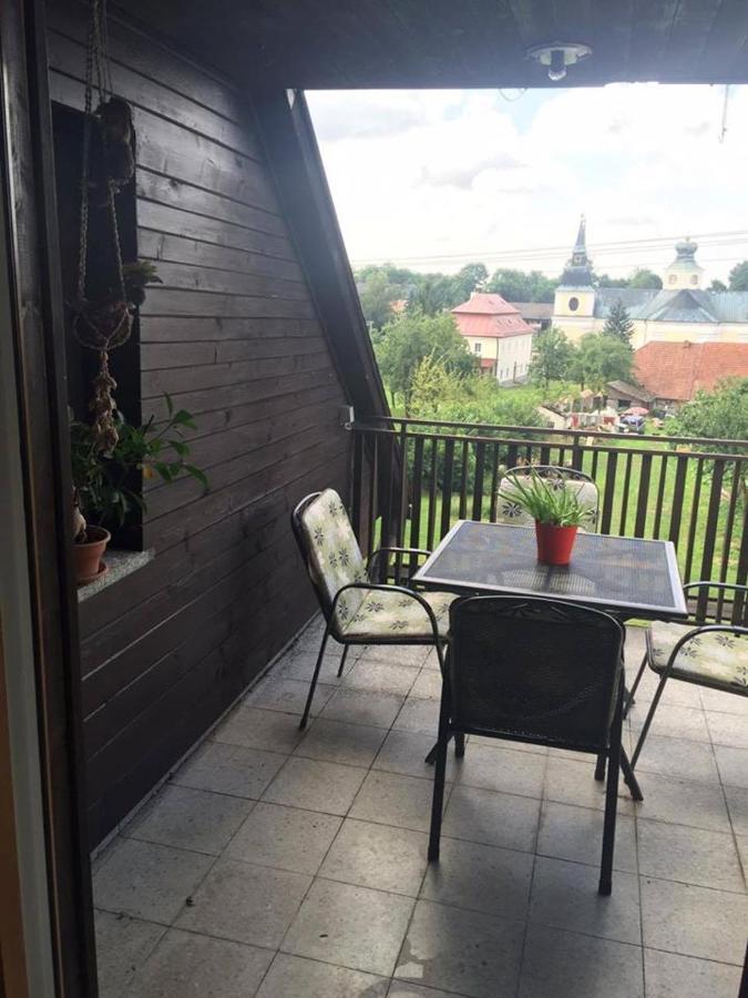 Apartman Za Kostelem Zvole  Buitenkant foto